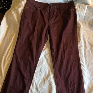Maroon, high-rise skinny stretch jeans
Buffalo (David Bitton) 
Condition:fair